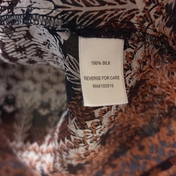 Garnet Hill Women's Multicolor Patterned top - large - 100% silk - Picture 3 of 6